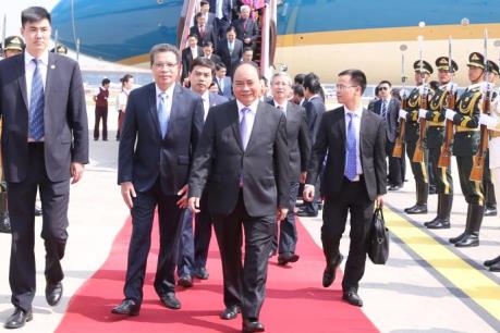 Thủ tướng Nguyễn Xuân Phúc bắt đầu chuyến thăm chính thức Trung Quốc