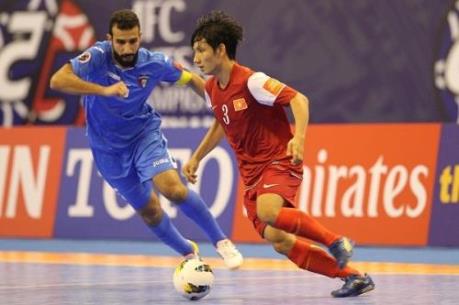 Futsal và bóng đá thông thường khác nhau ở điểm nào?