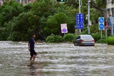 Bão Meranti ào ạt đổ bộ vào Trung Quốc