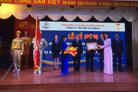 Truyền tải đủ điện phát triển kinh tế-xã hội các tỉnh, thành miền Nam