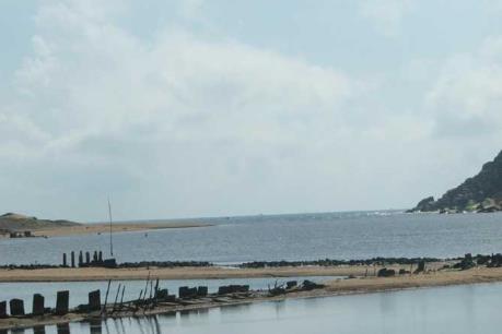 Phú Yên ban bố tình trạng khẩn cấp cửa sông Đà Nông