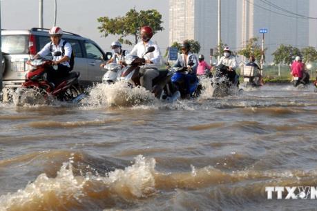 Dự báo thời tiết đêm nay và ngày mai: Nam Bộ sẽ xuất hiện triều cường