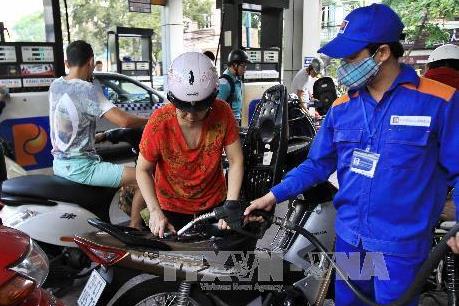 Giá xăng tăng nhẹ, giá dầu giảm từ 15h ngày 20/9