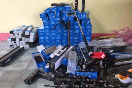 Quảng Nam bắt giữ lượng lớn hàng "nóng" vận chuyển trái phép