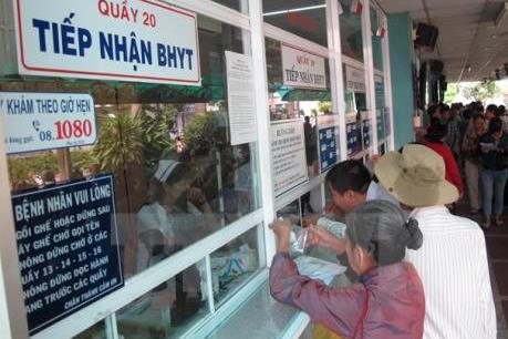 Sẽ điều chỉnh giá dịch vụ y tế với người chưa có thẻ BHYT trong năm 2017
