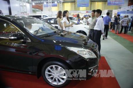 Bộ Tài chính sẽ kiểm tra thông tin về gian lận trong nhập khẩu ô tô biếu tặng