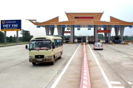 Lùi thời gian giám sát doanh thu Trạm thu phí cầu Hạc Trì