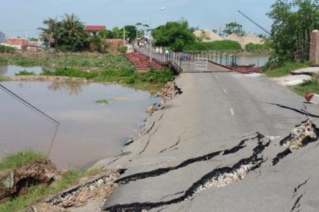 Sạt lở nghiêm trọng tại khu vực cầu phao sông Hóa nối giữa Thái Bình và Hải Phòng