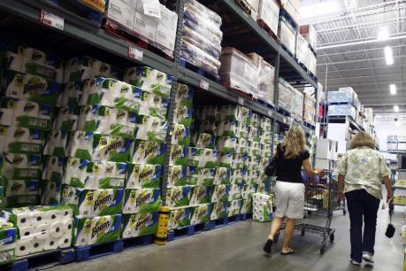 Mỹ: Lạm phát vẫn thấp, chi tiêu tiêu dùng không tăng trong tháng Tám