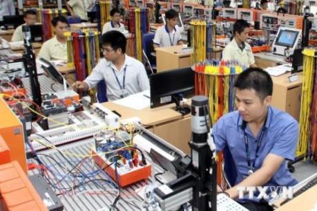 Phát triển công nghiệp hỗ trợ: Bài 2: Đẩy mạnh kết nối chuỗi sản xuất toàn cầu