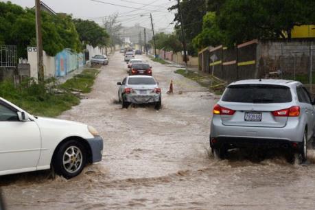 Cơn bão mạnh nhất khu vực Đại Tây Dương đổ bộ vào Caribbean
