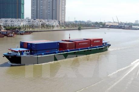 Phí, lệ phí trong hoạt động chuyên ngành hàng hải