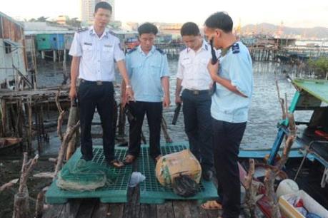 Chống buôn lậu đường thủy: Phối hợp giữa hải quan và cảnh sát nhân dân còn lỏng
