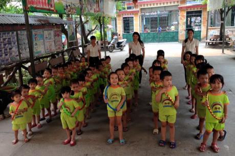 Làm rõ thông tin trường mầm non tại Bắc Ninh cho trẻ ăn cơm chưa chín