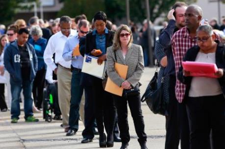 Kế hoạch hạn chế người nước ngoài làm việc tại nước Anh gây tranh cãi