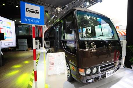 FUSO giới thiệu mẫu xe khách ROSA phiên bản đặc biệt 22 chỗ ngồi 