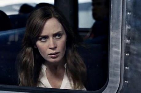 Top 10 phim ăn khách: Cô gái bí hiểm "vượt mặt" bản hùng ca nước Mỹ