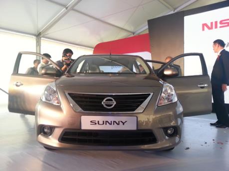 Nissan Sunny giảm giá gần 30 triệu đồng