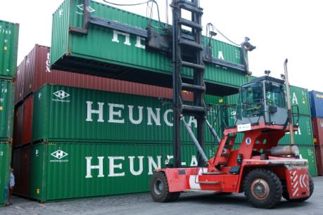 Cảng Hải Phòng liên doanh khai thác dịch vụ logistics với hãng tàu Heung-A