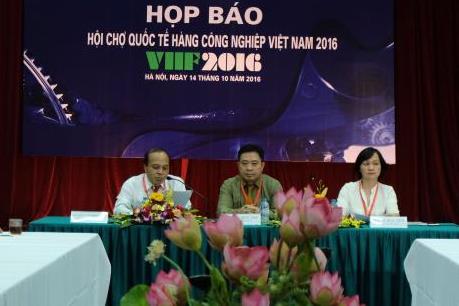 Hơn 200 doanh nghiệp tham gia Hội chợ quốc tế hàng công nghiệp Việt Nam 2016