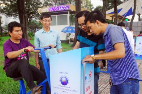 TP.HCM lắp 60 xe đạp tập thể dục kết hợp lọc nước dọc tuyến kênh Nhiêu Lộc – Thị Nghè
