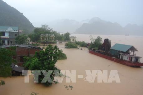 Hỗ trợ 1 tỷ đồng cho Hà Tĩnh và Quảng Bình bị thiệt hại do mưa lũ