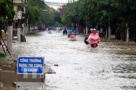 Dự báo thời tiết 16/10: Trung bộ mưa giảm nhanh, Bắc bộ có nắng trở lại