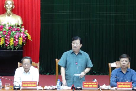 Phó Thủ tướng Trịnh Đình Dũng: Chủ động ứng phó bão số 7 với quyết tâm cao nhất