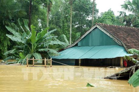 Hà Tĩnh chìm trong con nước lũ