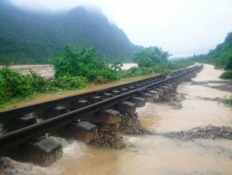 Thông tuyến đường sắt Bắc-Nam vào 18h hôm nay