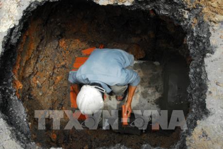 Sụt lún mặt đường 3/2, quận 10, Tp. Hồ Chí Minh
