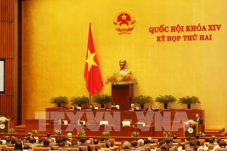 Kỳ họp thứ 2 Quốc hội khóa XIV: Đối diện thách thức khi tái cơ cấu nền kinh tế