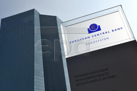 ECB giữ nguyên lãi suất cơ bản