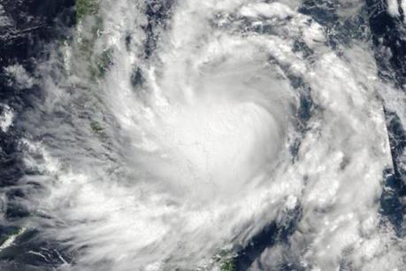 Bão Haima đổ bộ vào miền Nam Trung Quốc