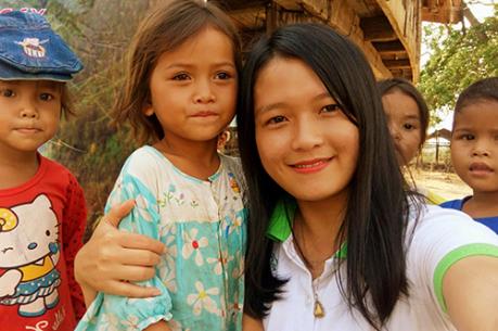 Truy tặng Bằng khen của Thủ tướng Chính phủ cho nữ tình nguyện viên tử nạn