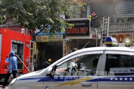 Làm rõ nguyên nhân vụ cháy phòng tranh Huy Hoàng, số 65A phố Nguyễn Thái Học