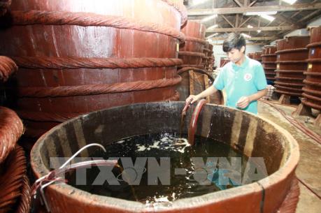 Giữ vững nghề truyền thống nước mắm Phú Quốc