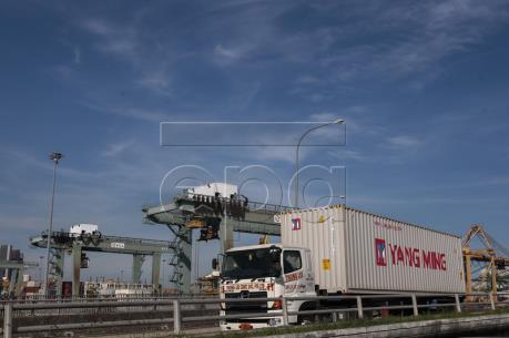 Singapore đối mặt với sức ép về lương cao và môi trường không thuận lợi