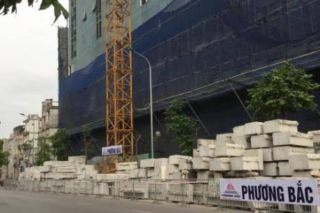 Phá dỡ giai đoạn 2 tòa nhà 8B Lê Trực: Vì sao chậm tiến độ?