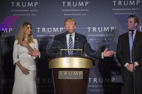 Bầu cử Mỹ 2016: Tỷ phú Trump thu hẹp khoảng cách với bà Clinton