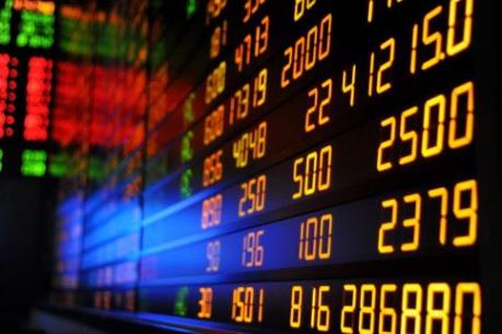 Chứng khoán 5/7: VN-Index rời mốc 900 điểm