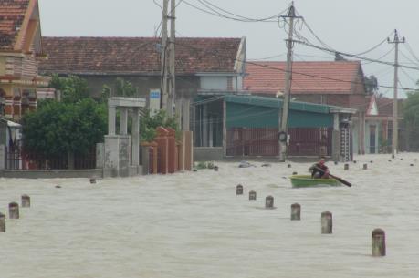 Dự báo thời tiết ngày mai: Quảng Bình đến Quảng Ngãi mưa giảm nhanh
