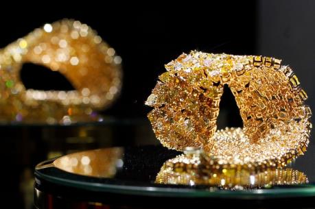 Giá vàng hôm nay 2/11 bật tăng mạnh