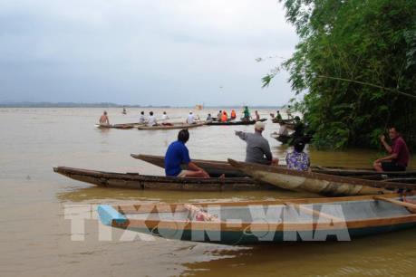 Lật đò tại Quảng Bình khiến một học sinh mất tích