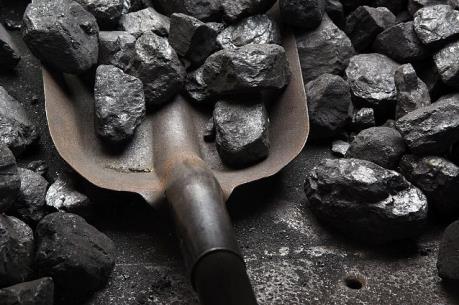 Trung Quốc lại tăng cường mua than trên thị trường thế giới