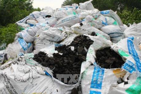 Tp. Hồ Chí Minh: Xử lý nghiêm hành vi đổ trộm bùn thải trong Khu đô thị mới Thủ Thiêm