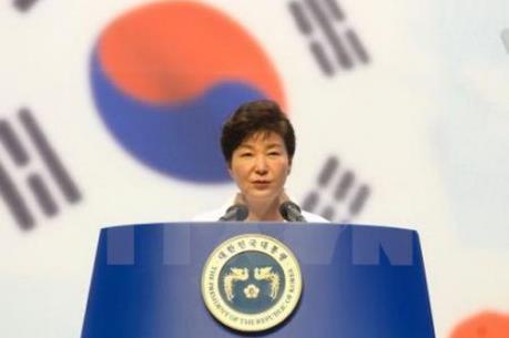 Tổng thống Hàn Quốc xin lỗi người dân về vụ bê bối chính trị