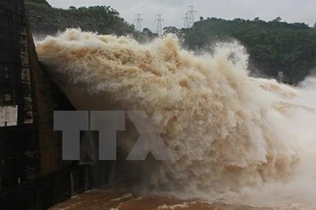 Bộ Công Thương lập hai đoàn công tác chỉ đạo vận hành xả lũ của các nhà máy thủy điện