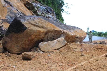 Dự báo thời tiết: Cẩn trọng với lũ quét, sạt lở đất ở miền Trung