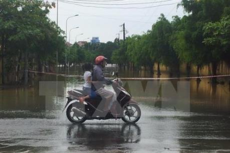 Dự báo thời tiết 2/12: Mưa lũ ở miền Trung vẫn diễn biến phức tạp